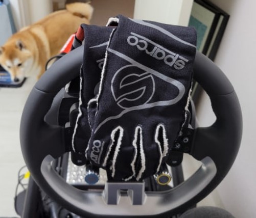 쓰러스트마스터 T300RS GT 레이싱휠 + 시트 풀세트 │ 거의 새것